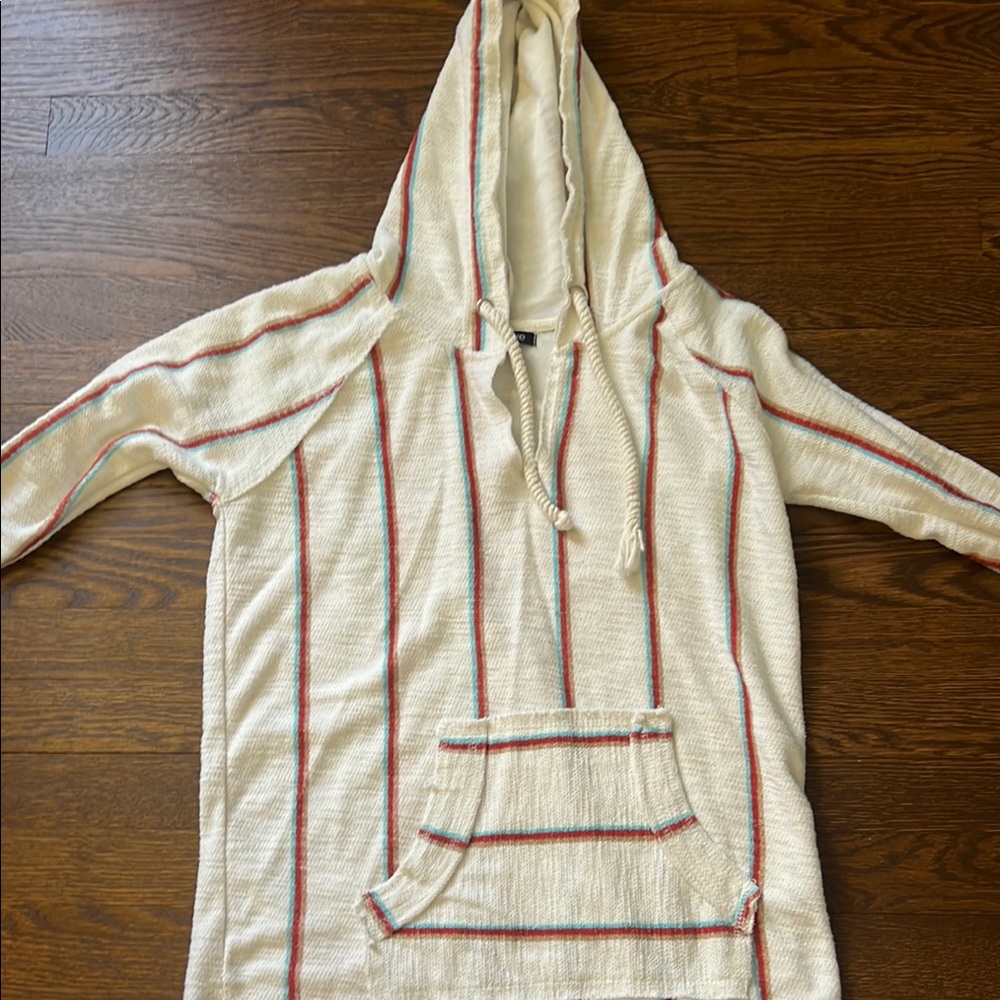 Surfer girl beach pullover